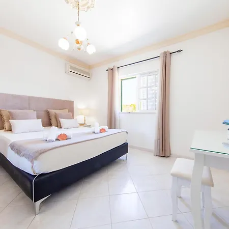 Paloma - Tranquilidade Com Piscina Aquecivel E Bbq - Villa Albufeira